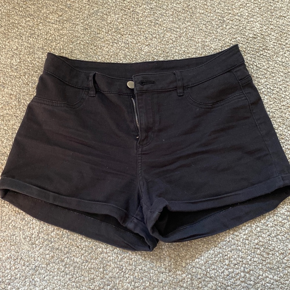 H&M black jean shorts, women’s size 8